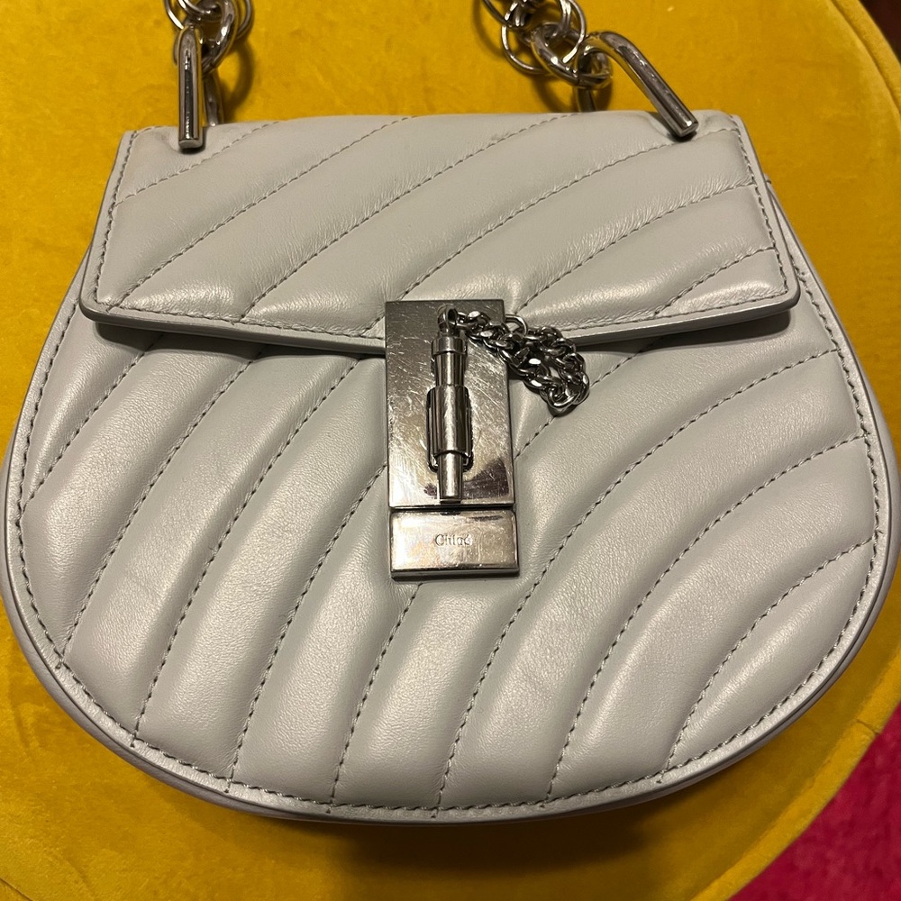 SOLD ‼️ CHLOE Calfskin Quilted Mini Drew Bijou Shoulder Bag Airy Grey